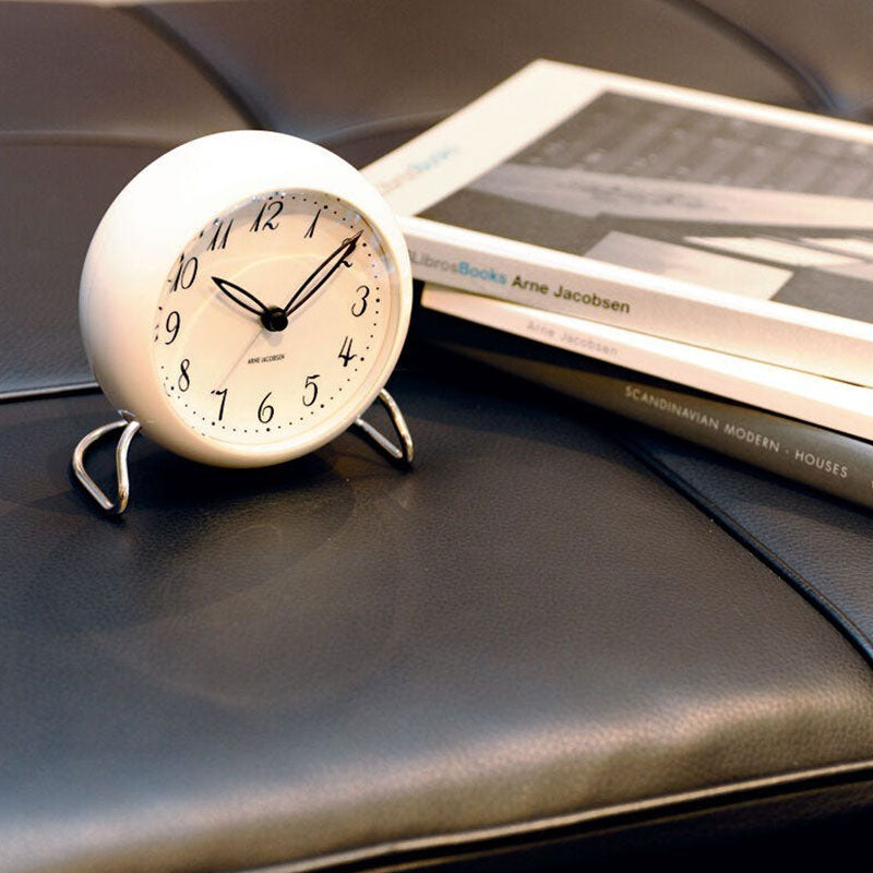 ARNE JACOBSEN TableClock LK WHITE テーブルクロック LK ホワイト 目覚まし時計 置時計
