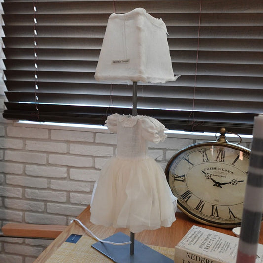 BORGO DELLE TOVAGLIE テーブルランプ FLIDA