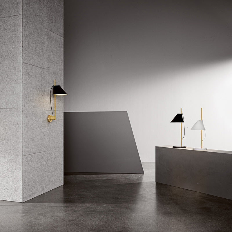 Louis Poulsen Yuh テーブル(真鍮 ブラック)【お取り寄せ商品】