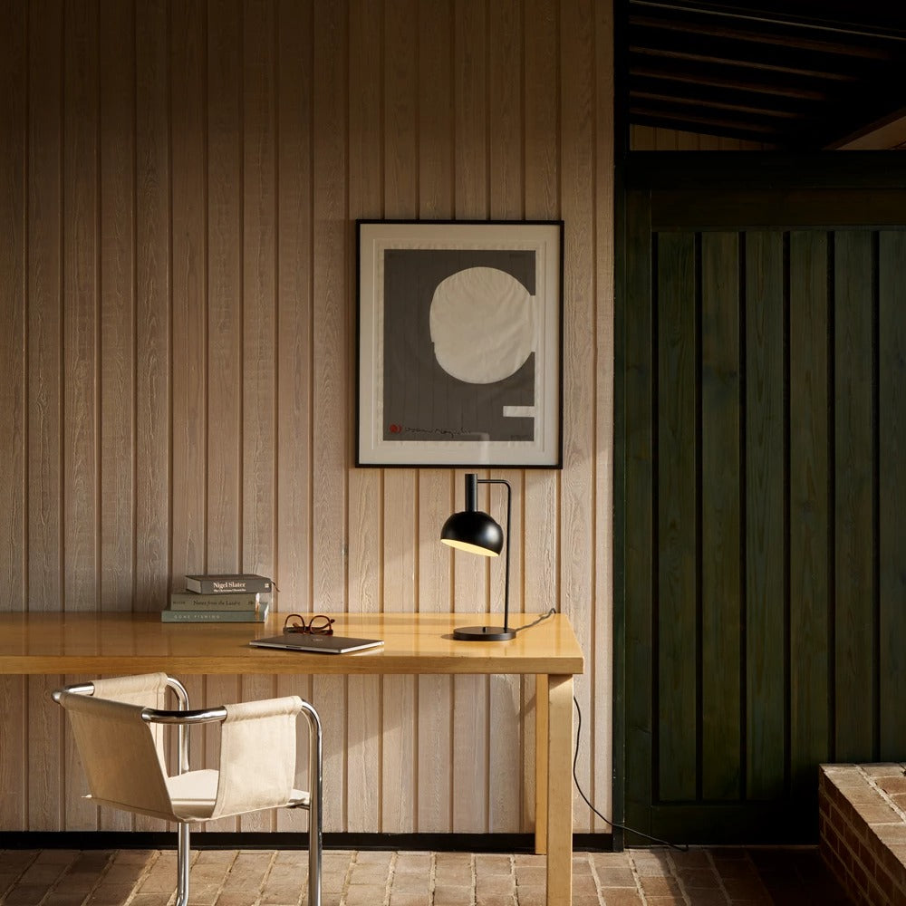 Louis Poulsen FJ Elements エレメンツ テーブル（ブラック）【お取り寄せ商品】