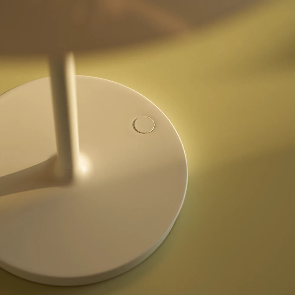 Louis Poulsen PH 80ポータブル 【お取り寄せ商品】