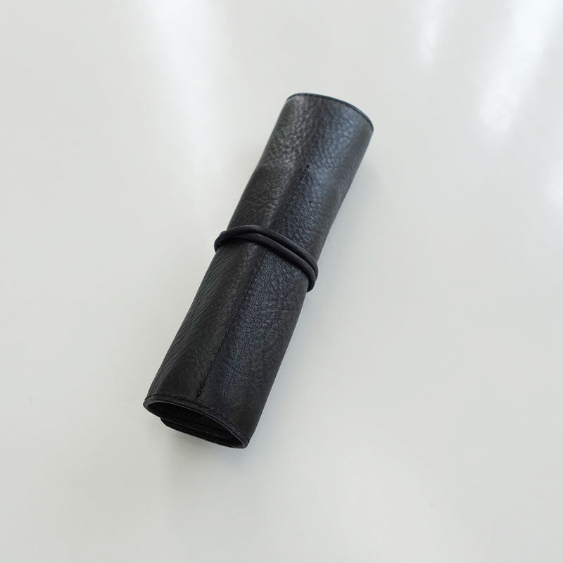 【展示品 30％OFF】 スリップオン AZ ロールペンケース ブラック IAZ-5001 本革