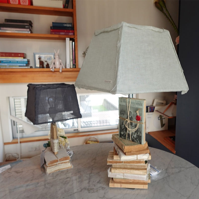 BORGO DELLE TOVAGLIE Read Me A Lot 80cm 古書テーブルライト