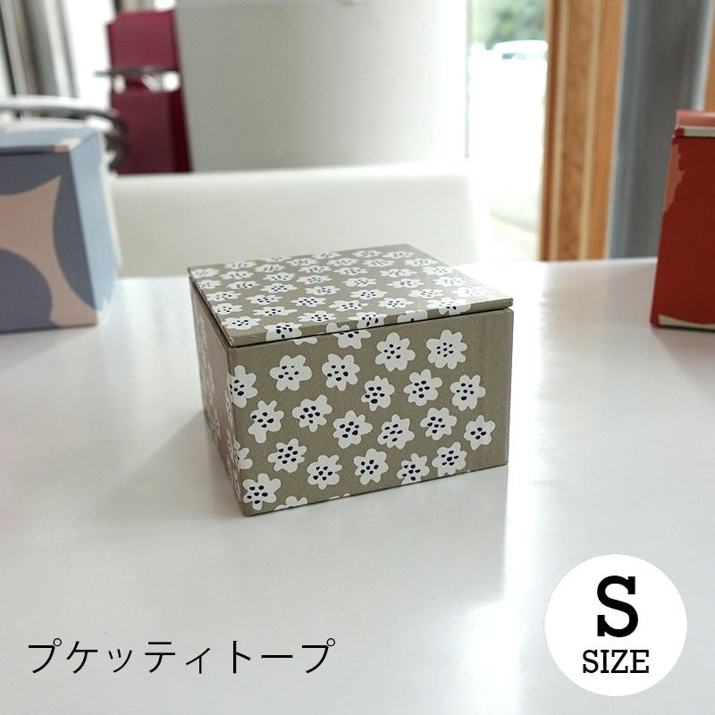マリメッコの壁紙の四角い箱 完成品 完成品販売