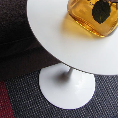 ＜イタリアオーダー＞ Eero Saarinen / エーロ・サーリネン サイドテーブル 木製ラミネート（ホワイト）