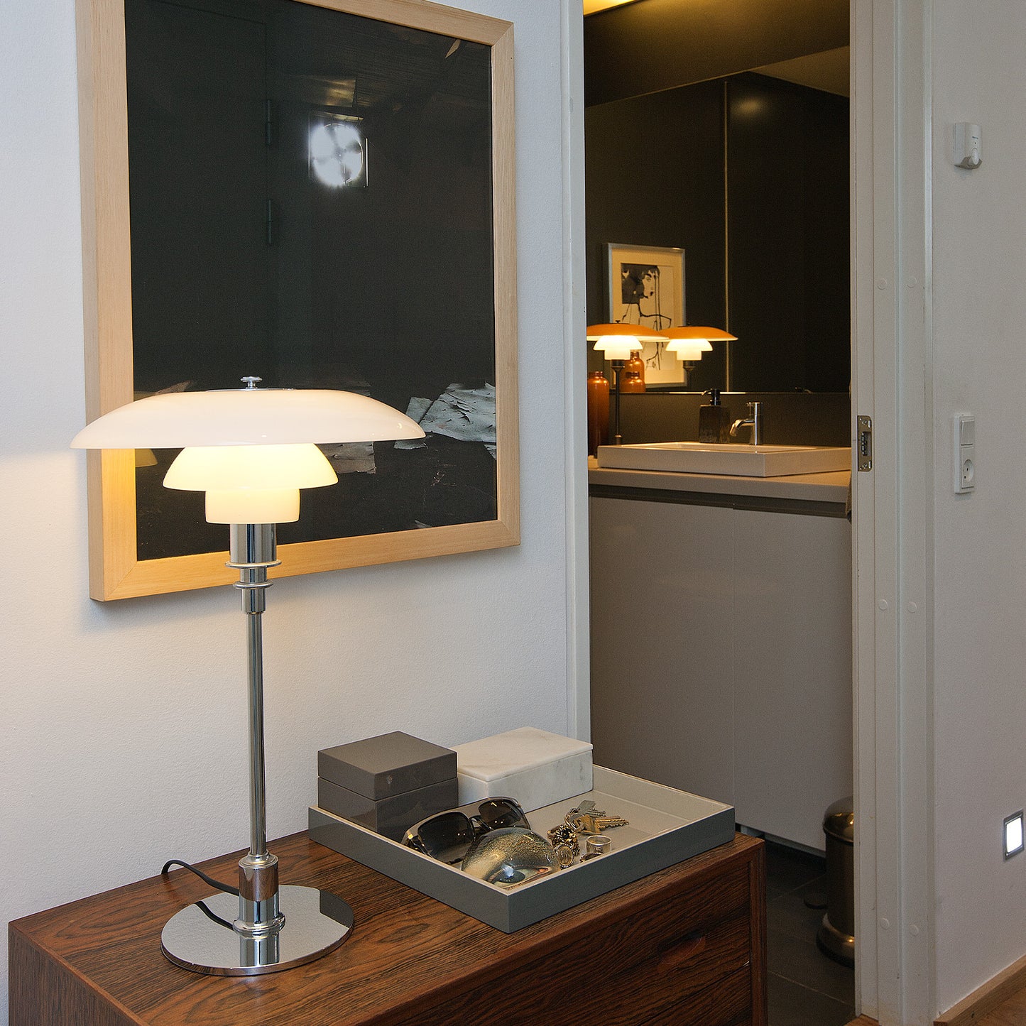 Louis Poulsen PH 3 1/2-2 1/2 グラステーブル (シルヴァー・クローム)【お取り寄せ商品】